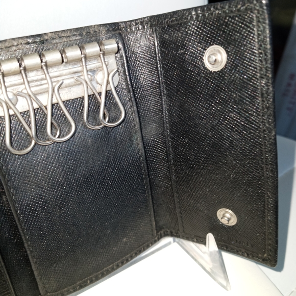 Prada Nero (Black) Nylon and Saffiano Leather 5 Key Holder Case - Picture 10 of 14